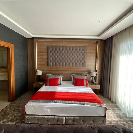 Hotel Ramada By Wyndham Nigde Esterno foto