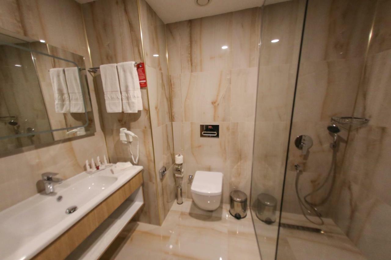 Hotel Ramada By Wyndham Nigde Esterno foto
