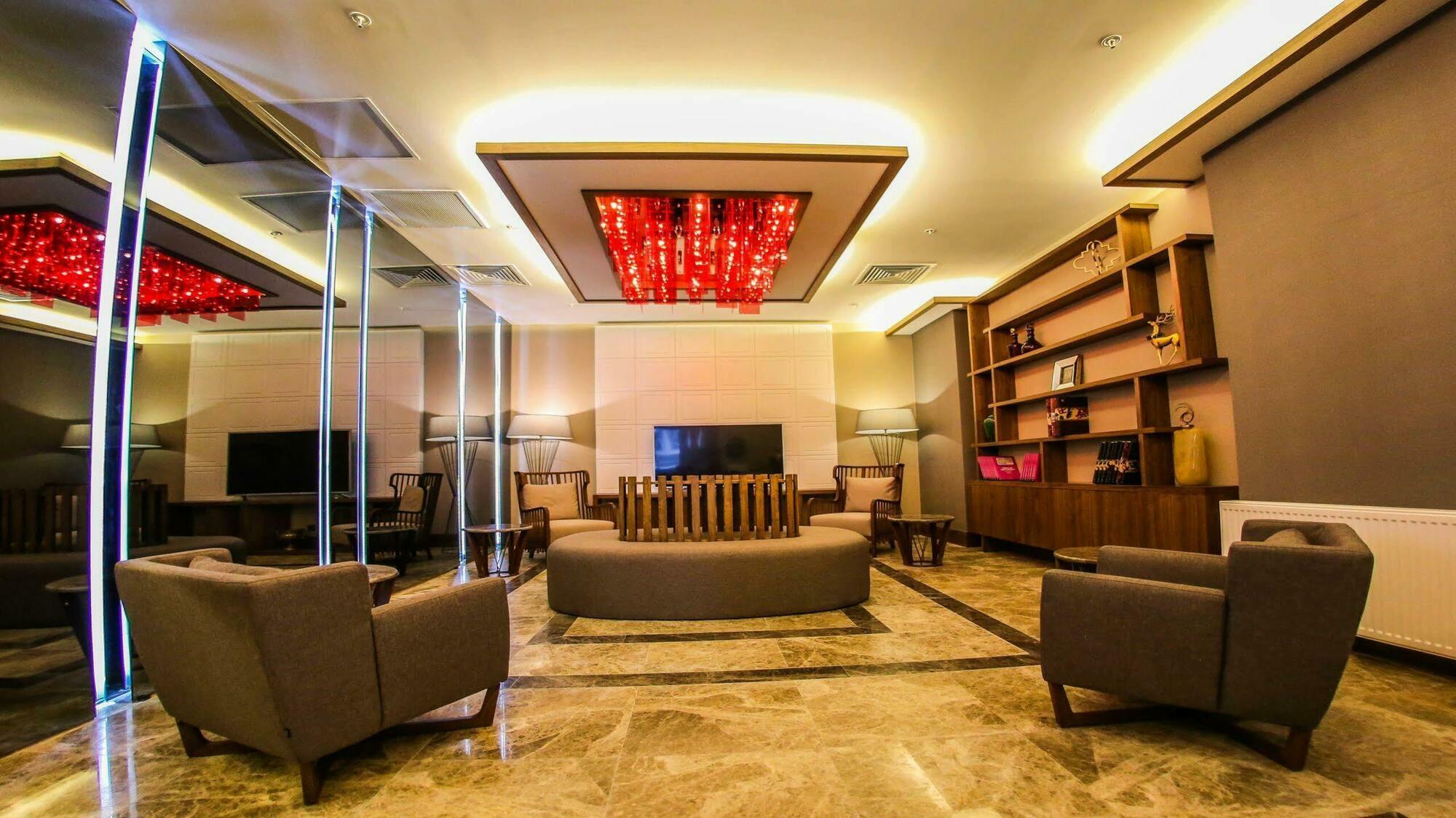 Hotel Ramada By Wyndham Nigde Esterno foto