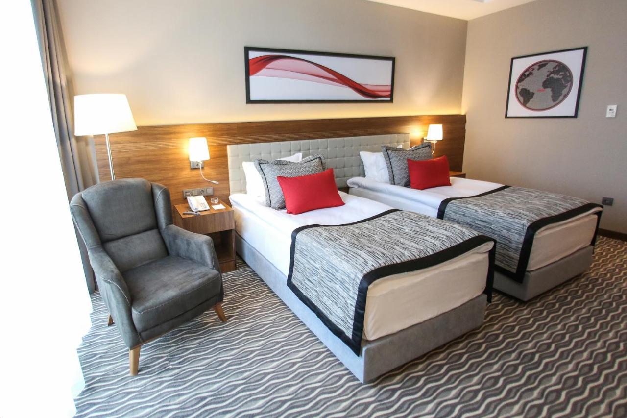 Hotel Ramada By Wyndham Nigde Esterno foto