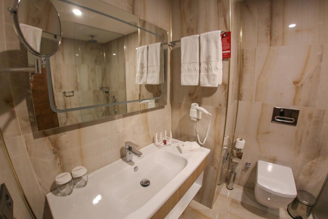 Hotel Ramada By Wyndham Nigde Esterno foto