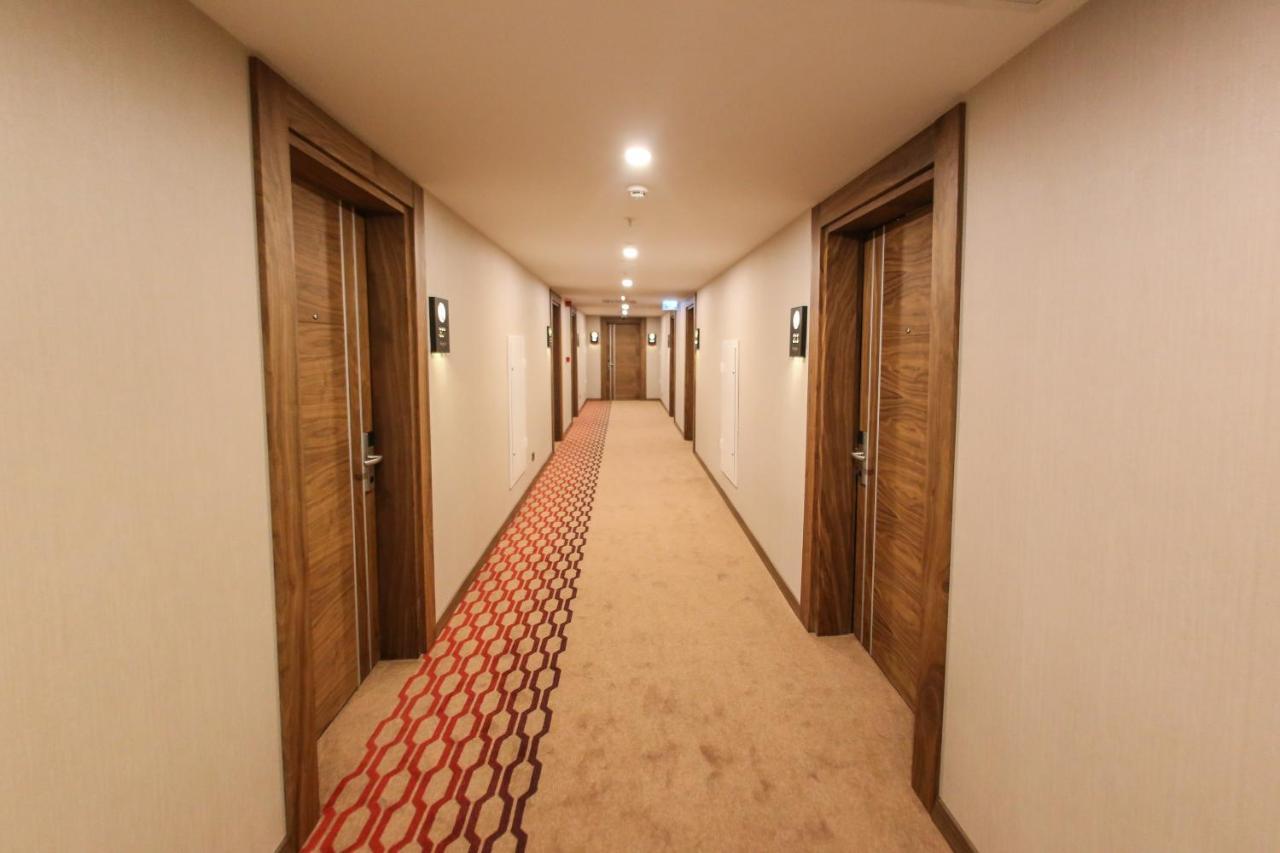 Hotel Ramada By Wyndham Nigde Esterno foto